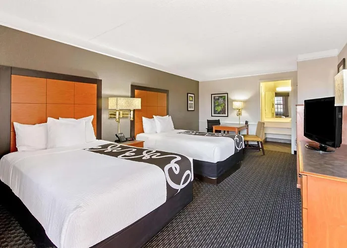 La Quinta Inn By Wyndham Santa Fe