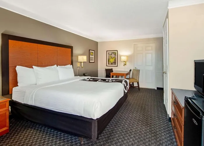 La Quinta Inn By Wyndham Santa Fe